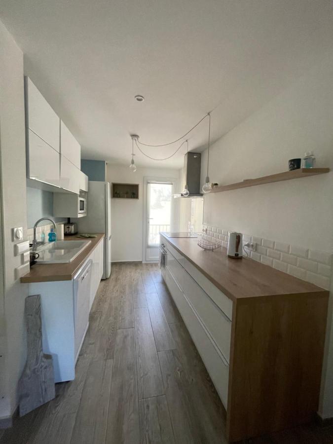 Appartement Proche Mer Avec Terrasse Et Jardin Privatif Hyeres Bagian luar foto